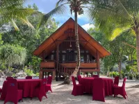 Wakatobi Patuno Diving and Beach Resort by Sahid - Bãi đậu xe