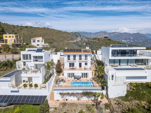 Villa Oliva with private heated pool and amzing views