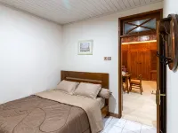 Belgareti Modern Ethnic House Cipanas Puncak Hoteles en Pacet
