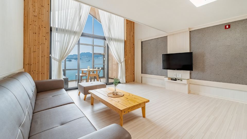 Yeosu Sunset Hostel and Pension