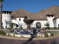 Have Fun and Relax at Luxury Legacy Villa. Family Friendly or Great for Couples! - balcony