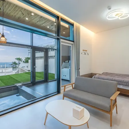 Yeosu Seuteimeong