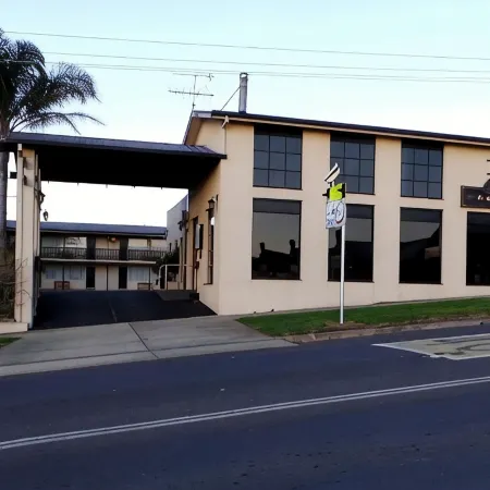 Halfway Motel