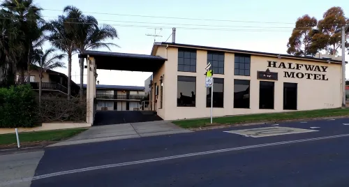 Halfway Motel