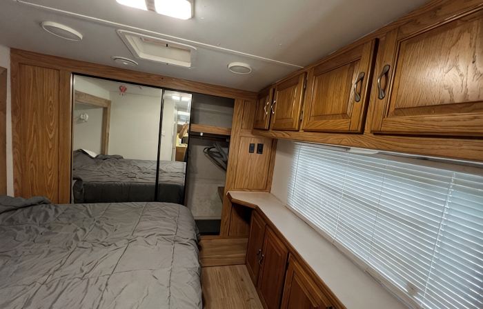 Shaanti Living • Cozy Private Camper 2