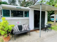 Mornington Peninsula Retro Caravans Hotéis em Rye