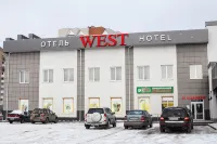 West Hotel - parking