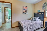 Semi-Oceanfront Gem in the Heart of Kdh - Steps to Beach, Dining & Dog Friendly! - โฮมสเตย์
