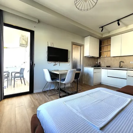Joanna Suites