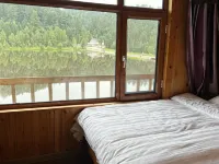 Wuying Town Forest Park Lakeside Homestay Hotels in Fenglin County