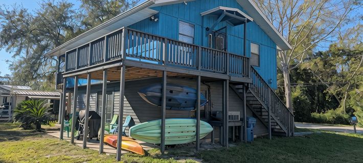 Mermaids Hideaway on the banks of beautiful waterways Hotels in Hernando County