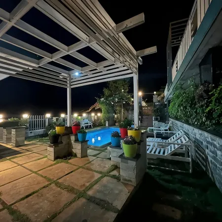 La Niebla Farm Resort