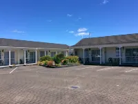 Kings Court Motel - Parkplatz