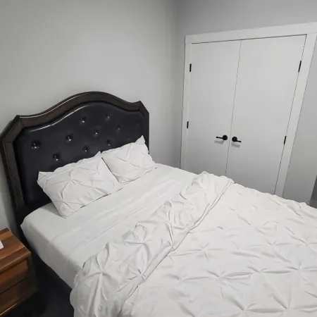 Cozy 1 bedroom basement suite in Southwest Calgary