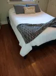 Renovated Farmhouse 4 Blocks From Downtown Square - 방갈로
