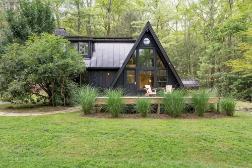 Black Pines A-Frame – A Cozy Catskills Retreat - Chalets