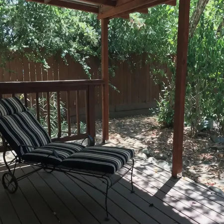 Quiet Petite Garden Retreat