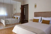 Charming Vila do Conde Holiday Home with Garden and Ocean Views - 4-Star