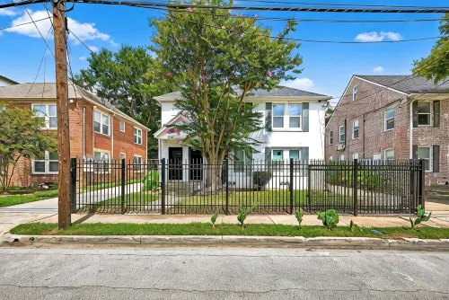 1714 Fairview 1KING/1BA Top Apt Duplex Pets Ok!10 FURNISED APARTMENTS ON-SITE. - Condos