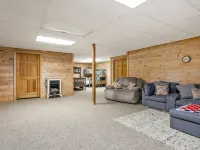 Lakefront Retreat | Sleeps 10 | Private Beach Hotels in Standish
