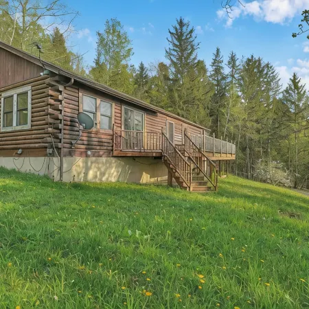 Tranquil cabin in charming Machias close to Ski Resorts