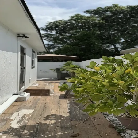 Charming 1-bedroom house in terrific Delray Beach with AC