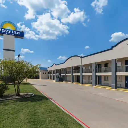 Days Inn by Wyndham Temple Отели в г. Темпл