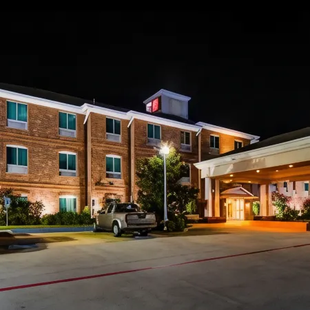 Best Western Plus Waxahachie Inn Suites