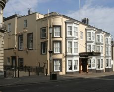 Yelf's Hotel