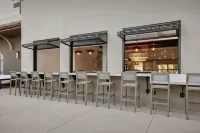 帕索羅布爾斯萬怡飯店 - 酒吧