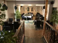 The Dalbury and Palmer Hotel with Free Parking - 2-Star