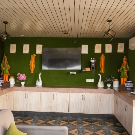 Hotel Red Apple Near Railway Station Chandigarh