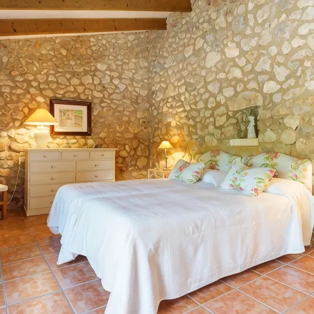 Holiday House for 6 Persons, with Swimming Pool Отели в г. Бужер