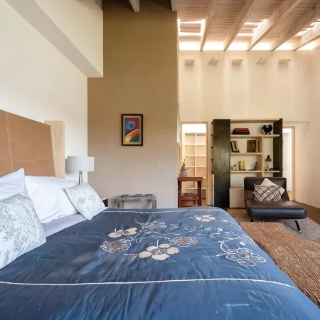 Casa Azul Lakeview Terrace Retreat in Avándaro