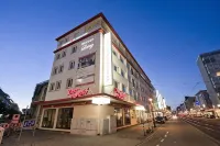 Seeger Living Premium Downtown - Condos