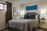 Uptown Area! Putting Green-BBQ-Hot Tub-Game Room - บังกะโล