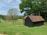 The Estate - 11 Bed - Sleeps 22 - Private Garden - parking