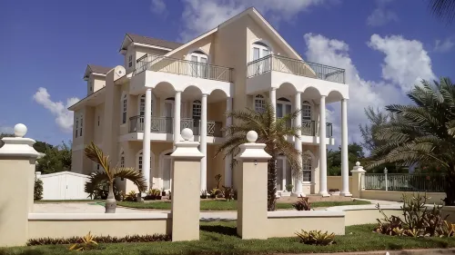 Oceanspray Beach House!!w/ Large Saltwater Pool) in the Heart of the Bahamas. - 3 tähden