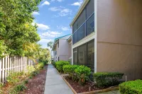Turtle Cove Condo--- Steps to Siesta Key Beach - Balkoner