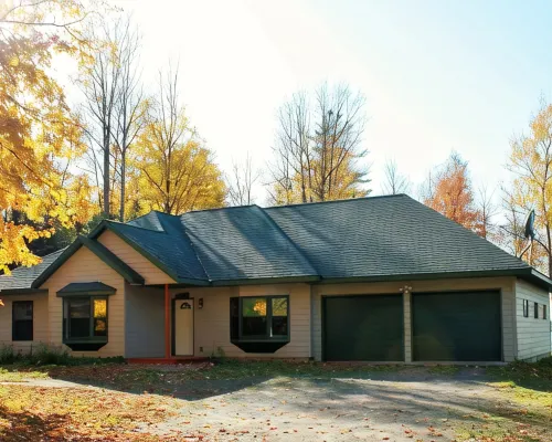 Northwood's Fish Haven on Beautiful Moose Lake; 2 kayaks, Lilly pad & game-room Hotels in Round Lake