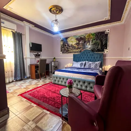 Hôtel the Place Отели в г. Мфунди