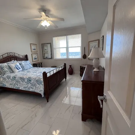 Oceanfront Tranquility in Surf Club, Intracoastal Access, pools, gym, hot tub