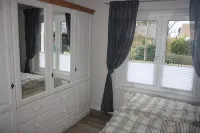 Vacation home in Bernau near Berlin in a quiet location with veranda and terrace - Homestays