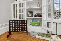 Wade Manor: Game-room, Gym, Office and Fenced in Backyard - 2성급
