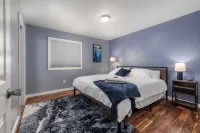 Cozy City Stay - 3bdrm near Airport - อ่างจากุชชี่