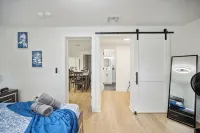 3-bedroom/2Bathroom House with Parking, High Speed WiFi and Large Outdoor Patio - 4つ星