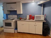 Cosy Basement Apartment on the East side.