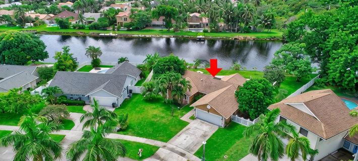 Make yourself at home in Delray Beach!!<br loading=