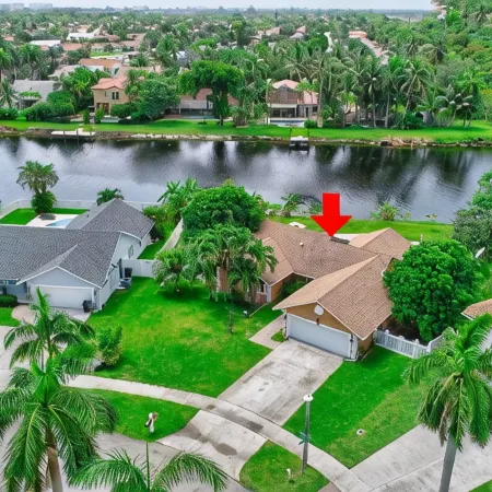 Make yourself at home in Delray Beach!!<br><br><br>