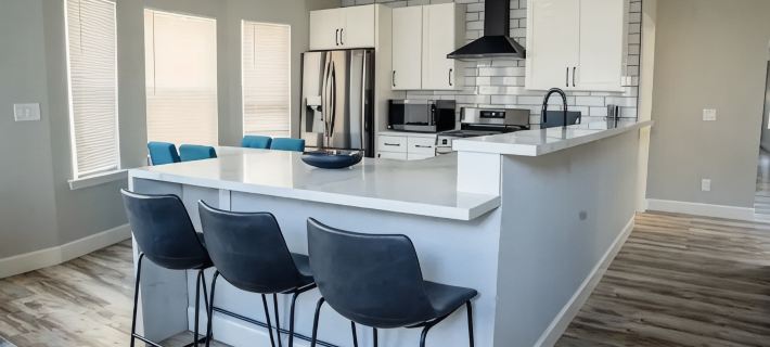 Luxe 3BR Oakland Escape | Chic Outdoor Living Hotels in Oakland